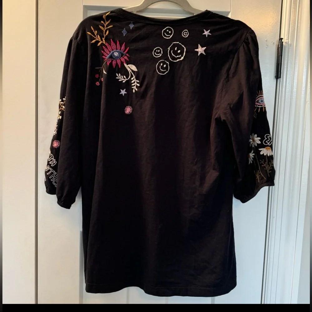 Johnny Was Soho Puff Sleeve Tee - Picture 3 of 6